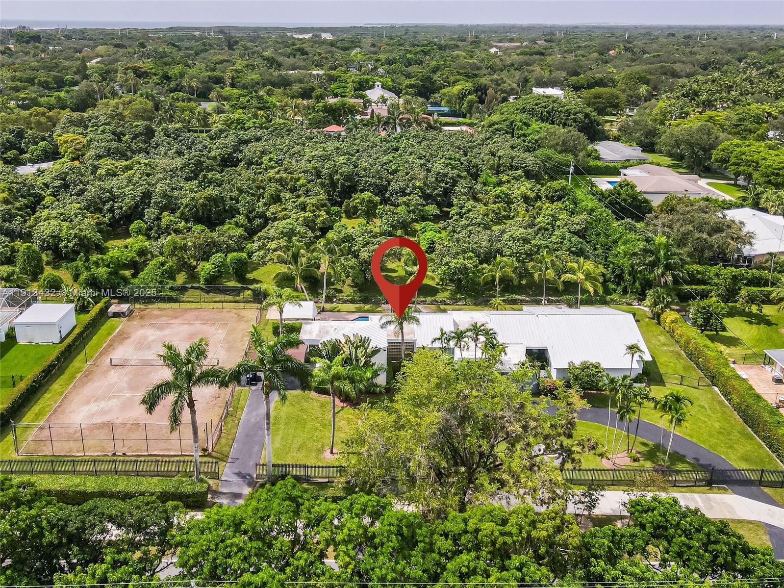 6900 SW 136th St Palmetto Bay, FL 33156