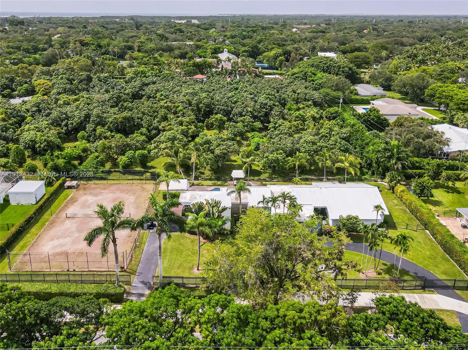 6900 SW 136th St Palmetto Bay, FL 33156