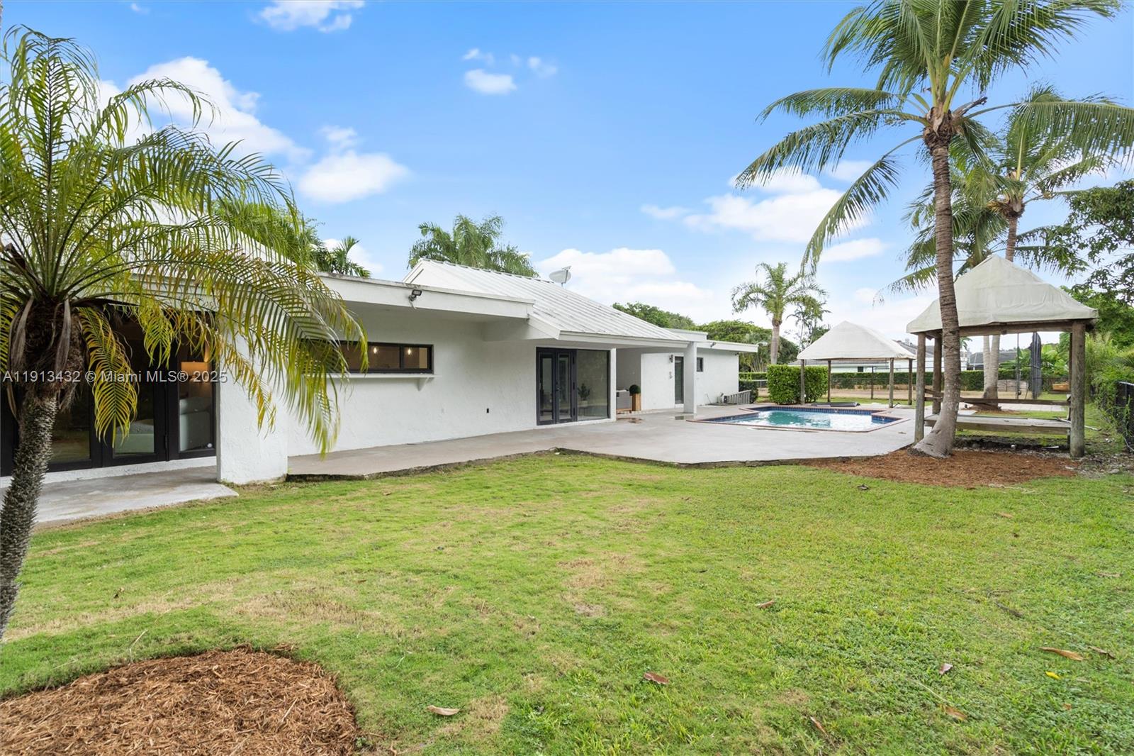 6900 SW 136th St Palmetto Bay, FL 33156