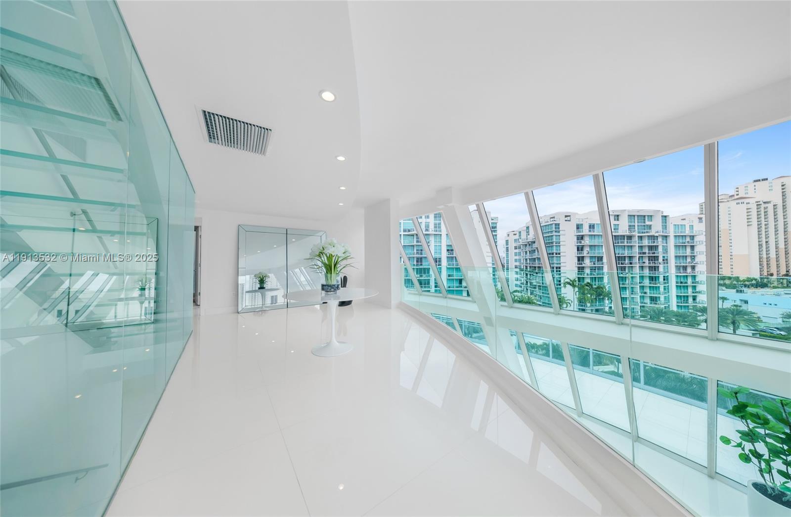 Undisclosed Address Aventura, FL 33180