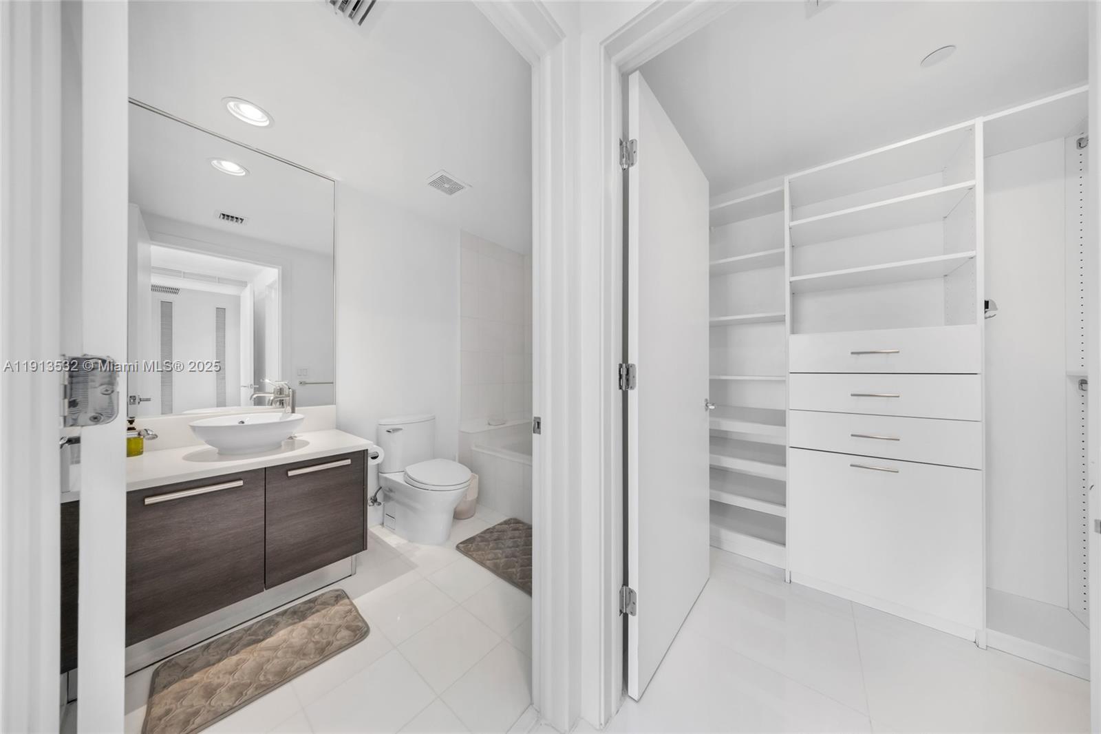 Undisclosed Address Aventura, FL 33180