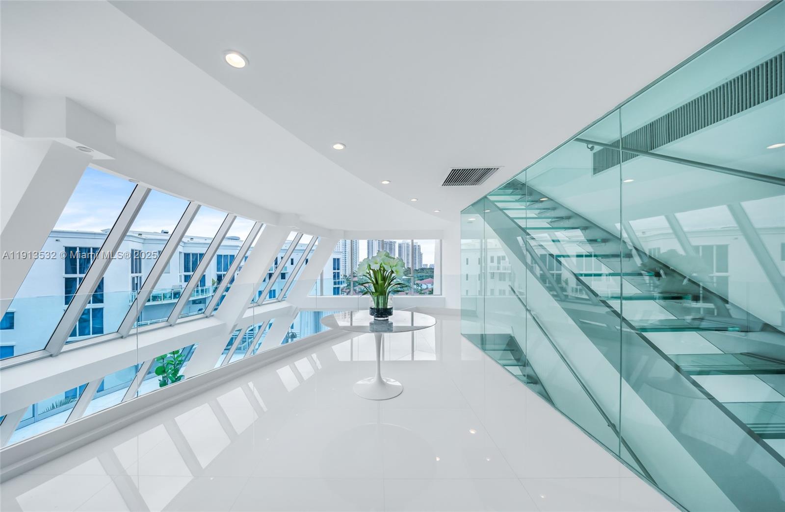 Undisclosed Address Aventura, FL 33180