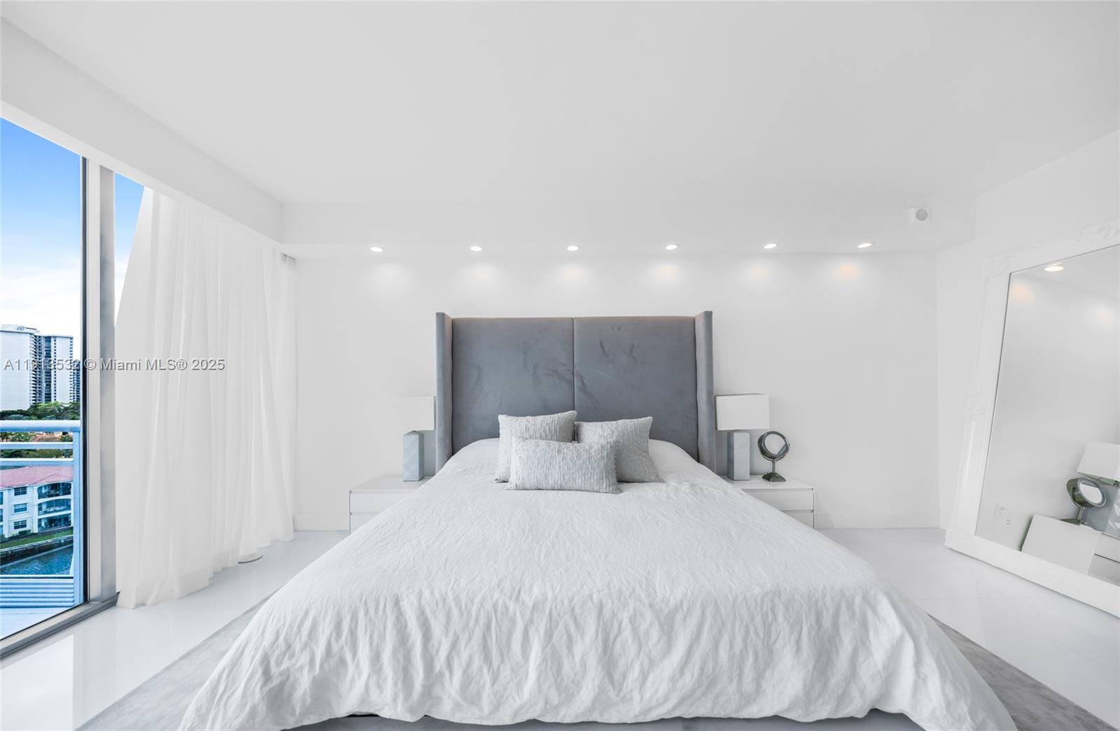 Undisclosed Address Aventura, FL 33180