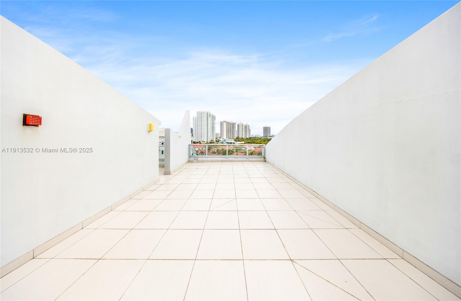 Undisclosed Address Aventura, FL 33180