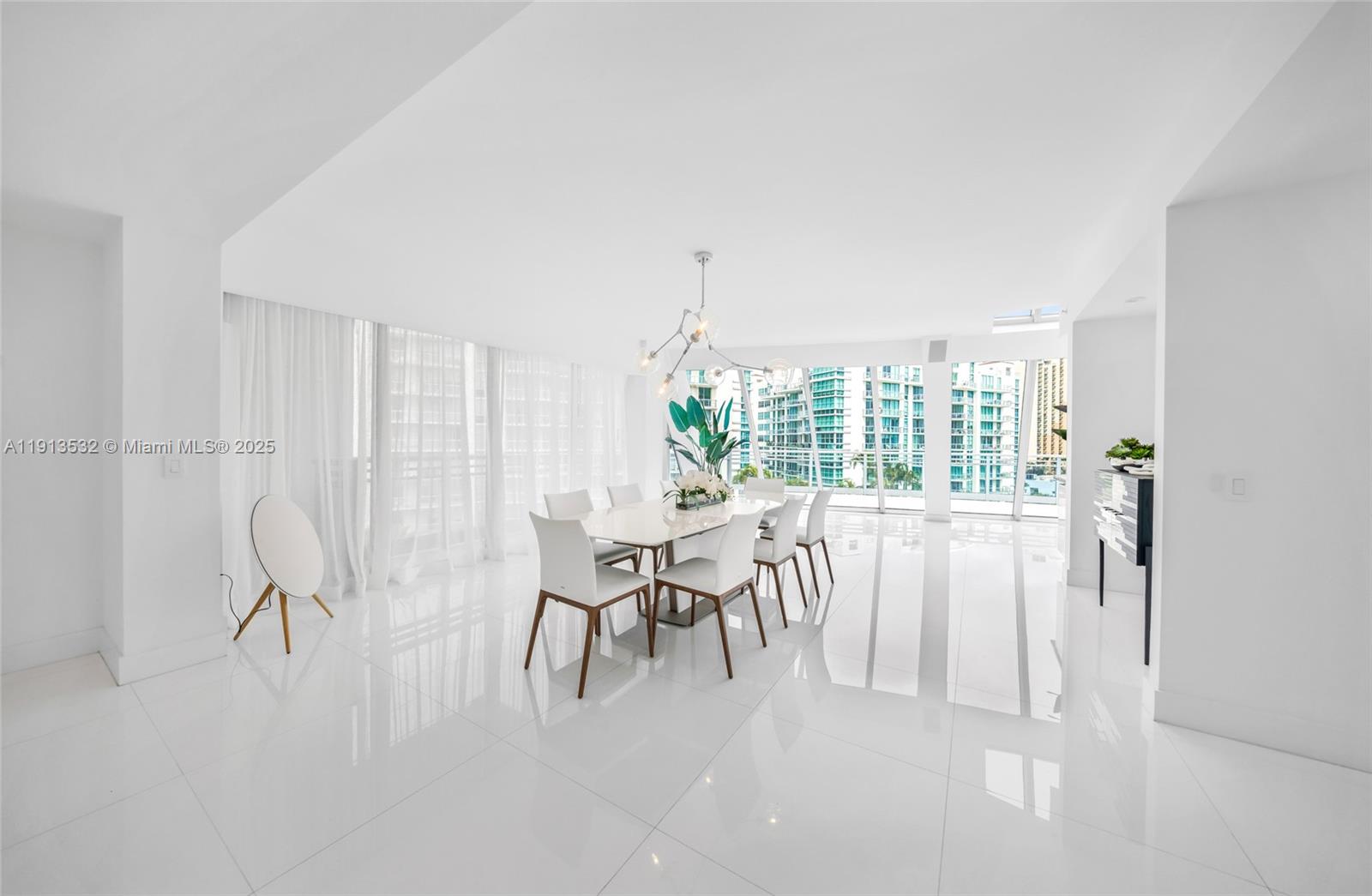 Undisclosed Address Aventura, FL 33180