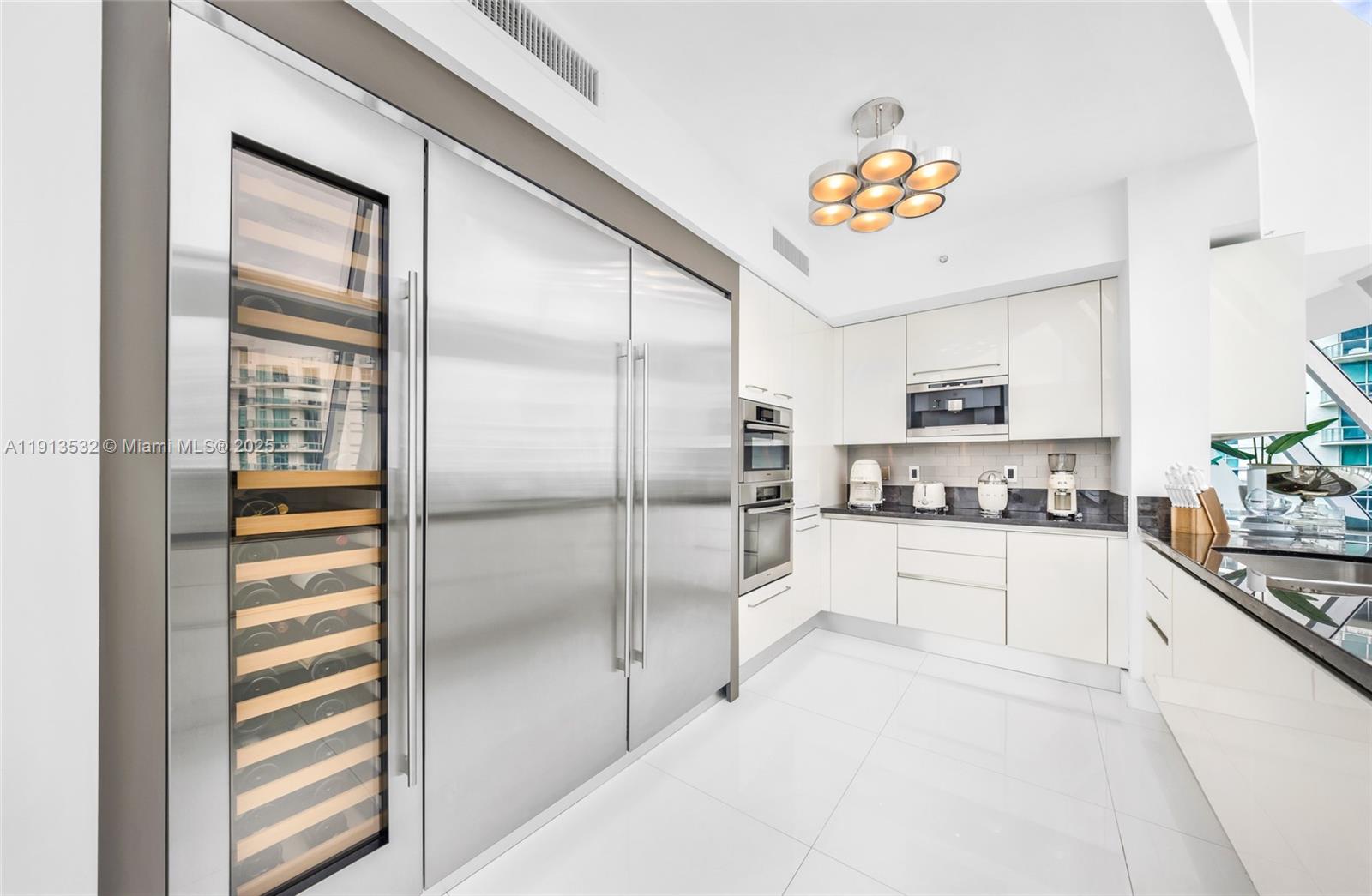 Undisclosed Address Aventura, FL 33180