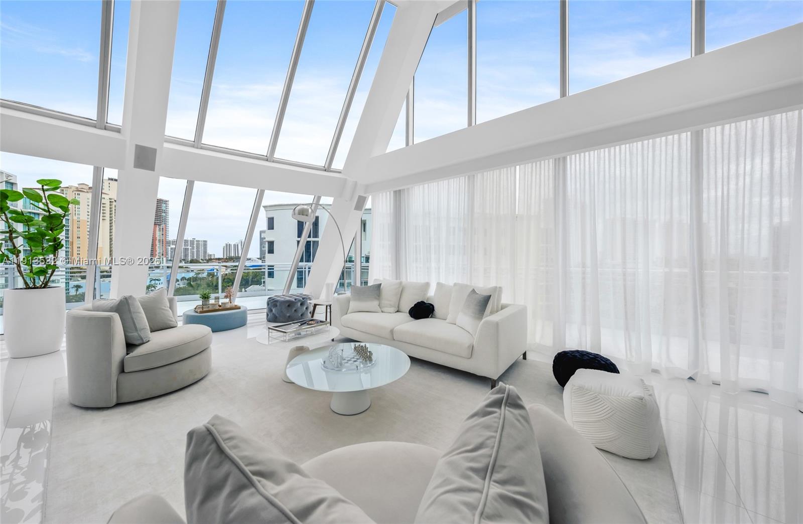 Undisclosed Address Aventura, FL 33180