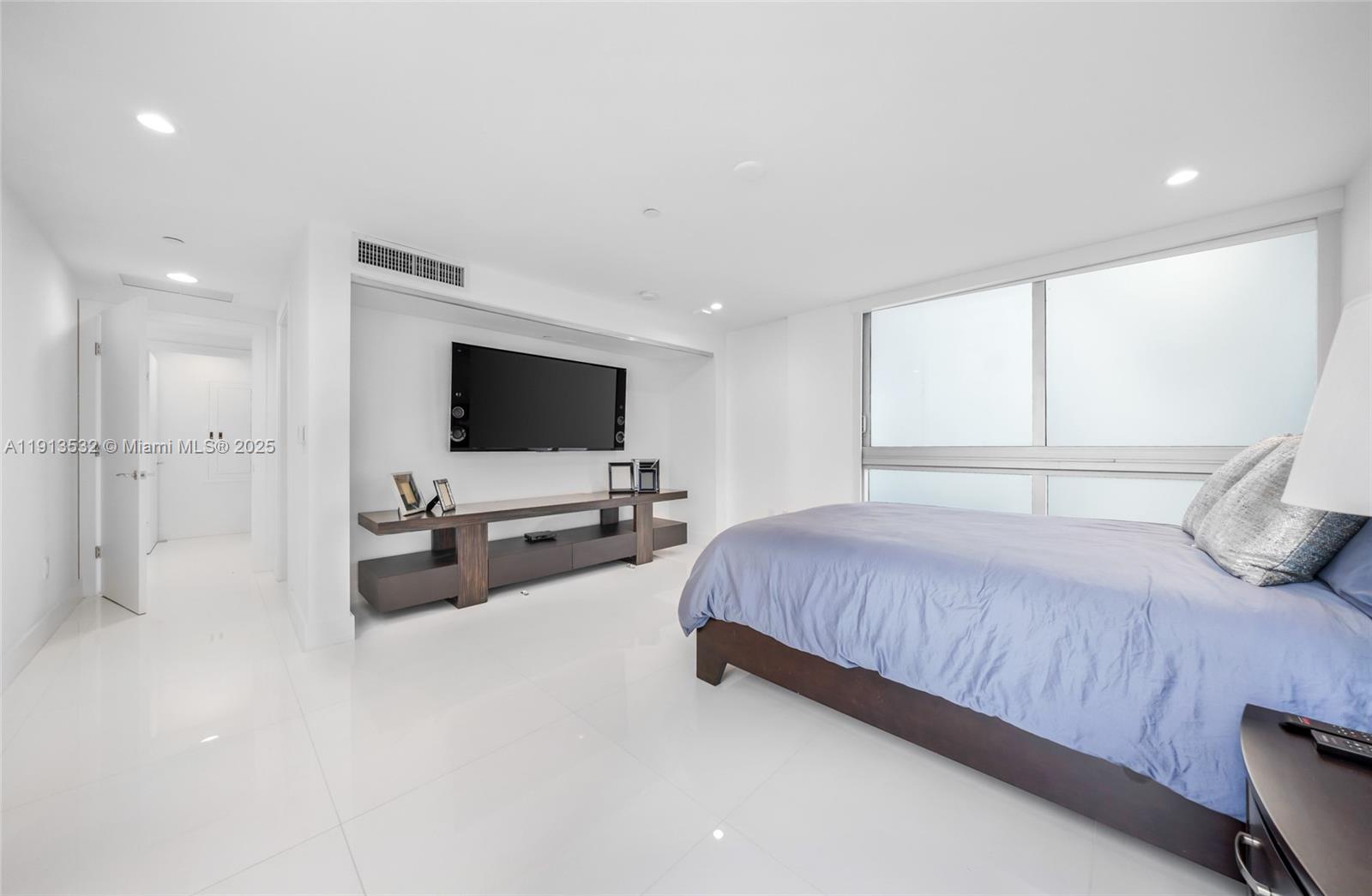 Undisclosed Address Aventura, FL 33180