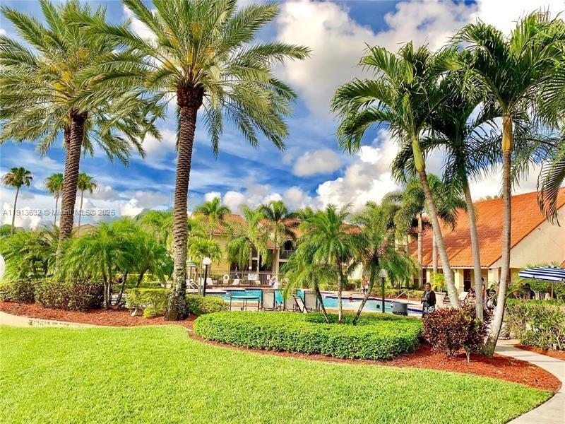 1247 SW 46th Ave #1310