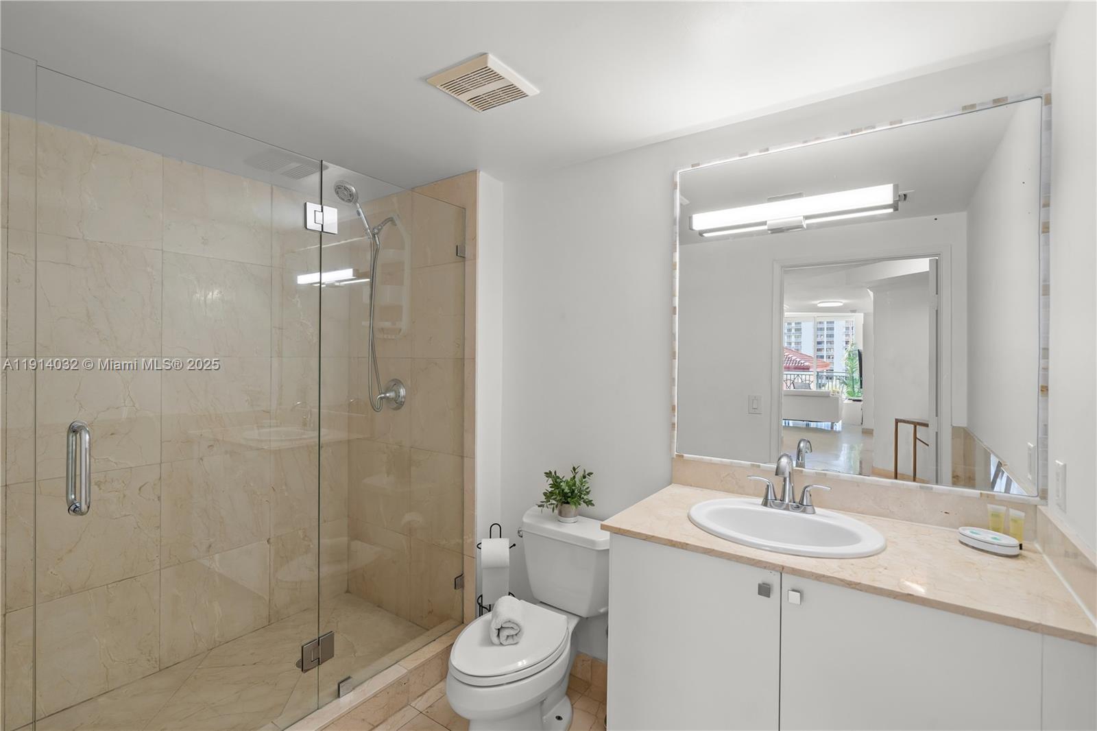 17555 Atlantic Blvd #602 Sunny Isles Beach, FL 33160