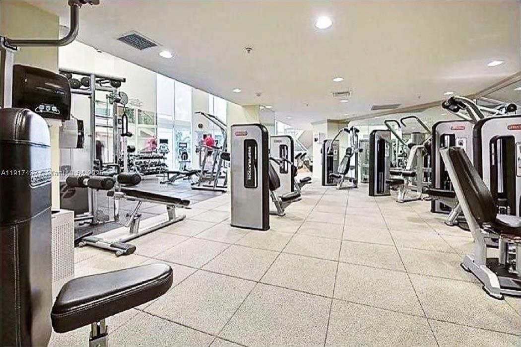 347 N New Riv Dr E #411 Fort Lauderdale, FL 33301