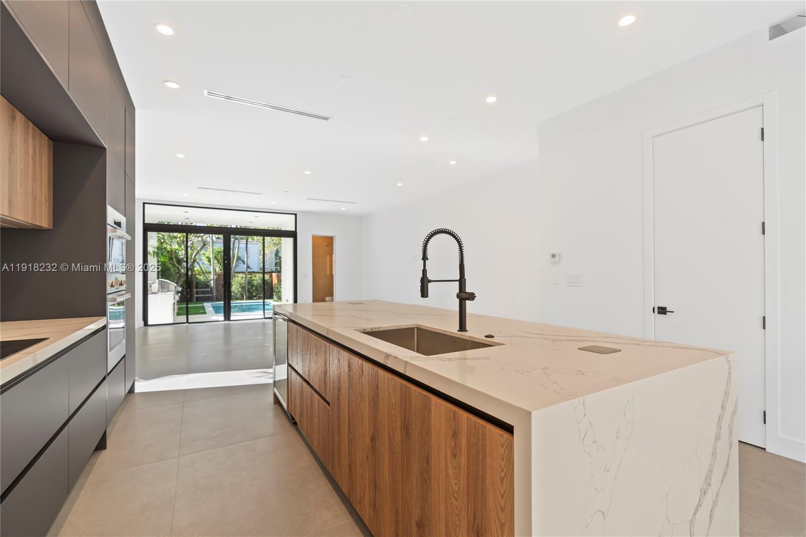 3026 Aviation Ave #1 Miami, FL 33133