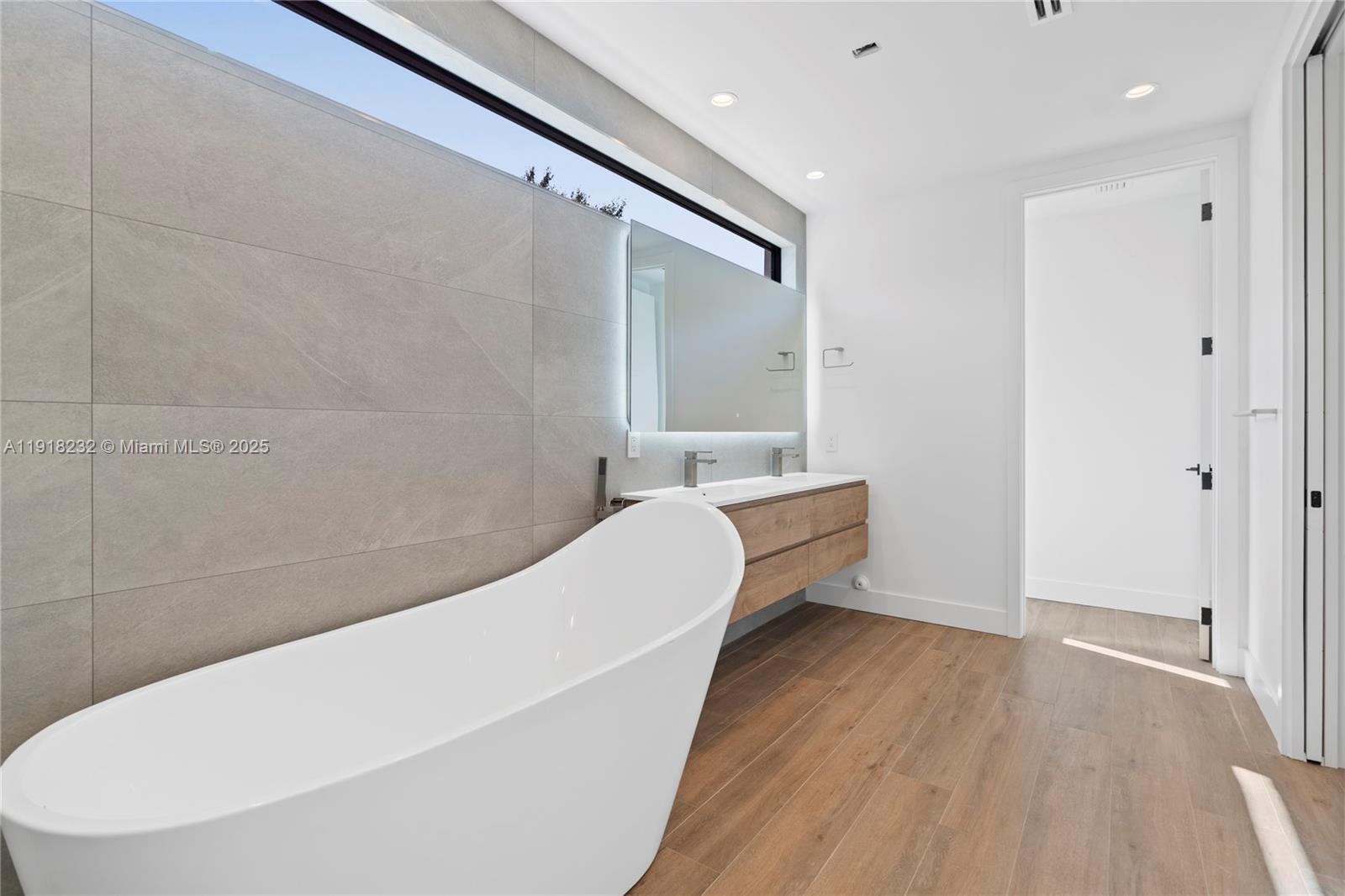 3026 Aviation Ave #1 Miami, FL 33133