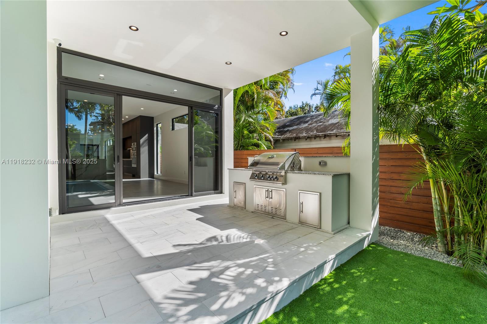 3026 Aviation Ave #1 Miami, FL 33133