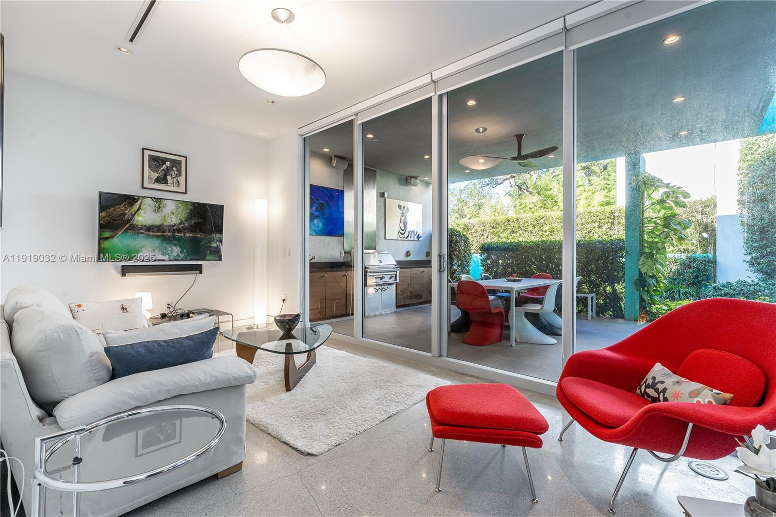 6495 SW 85th St Miami, FL 33143