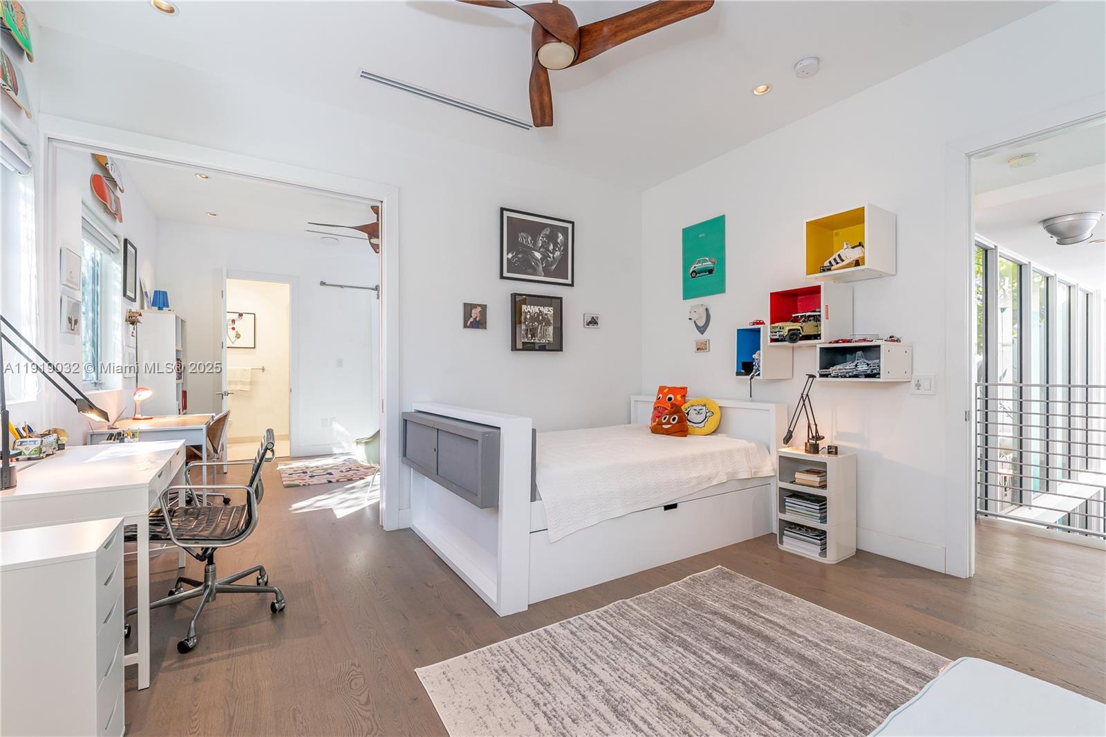 6495 SW 85th St Miami, FL 33143