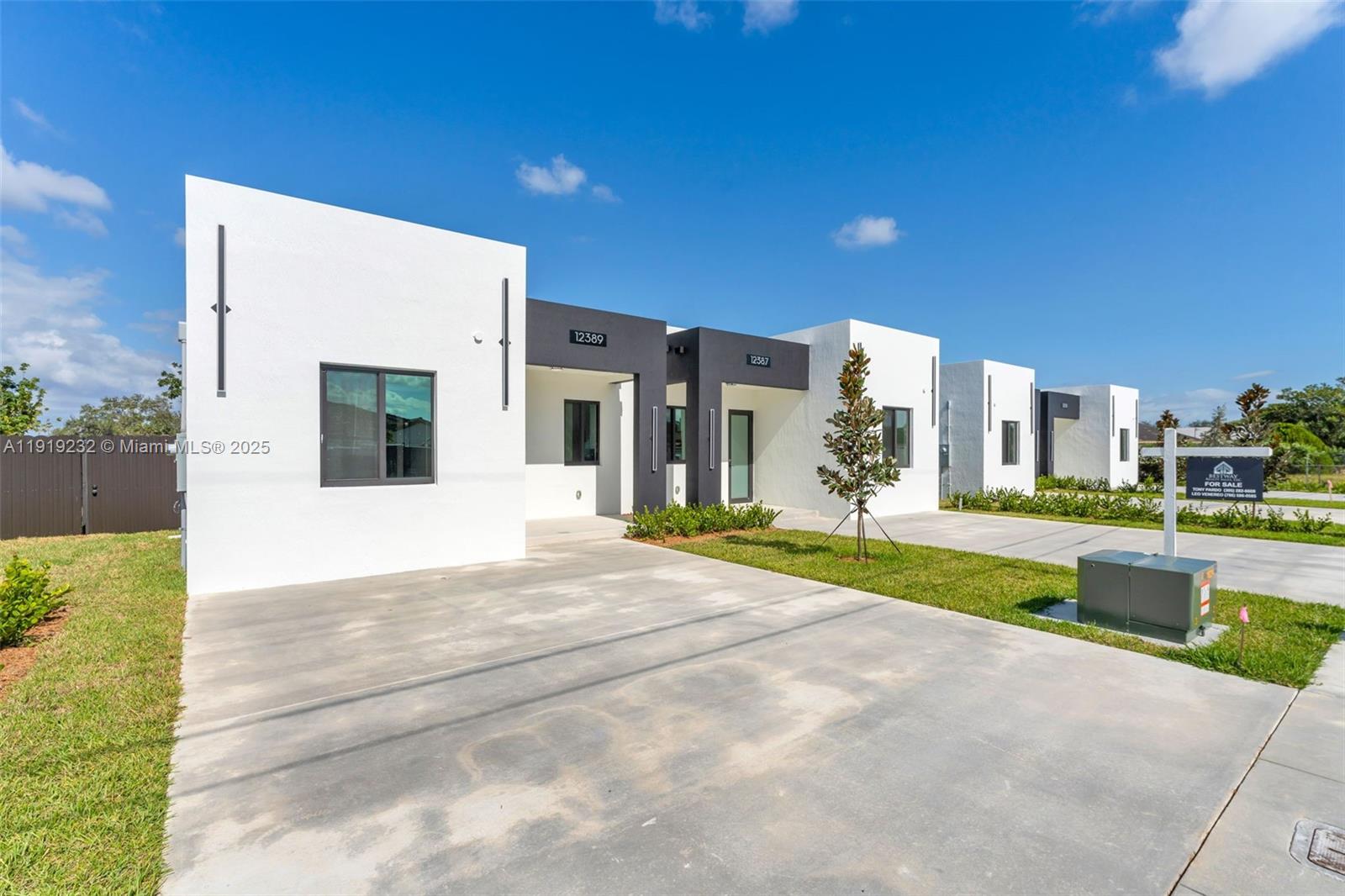 12389 SW 220th St Miami, FL 33170