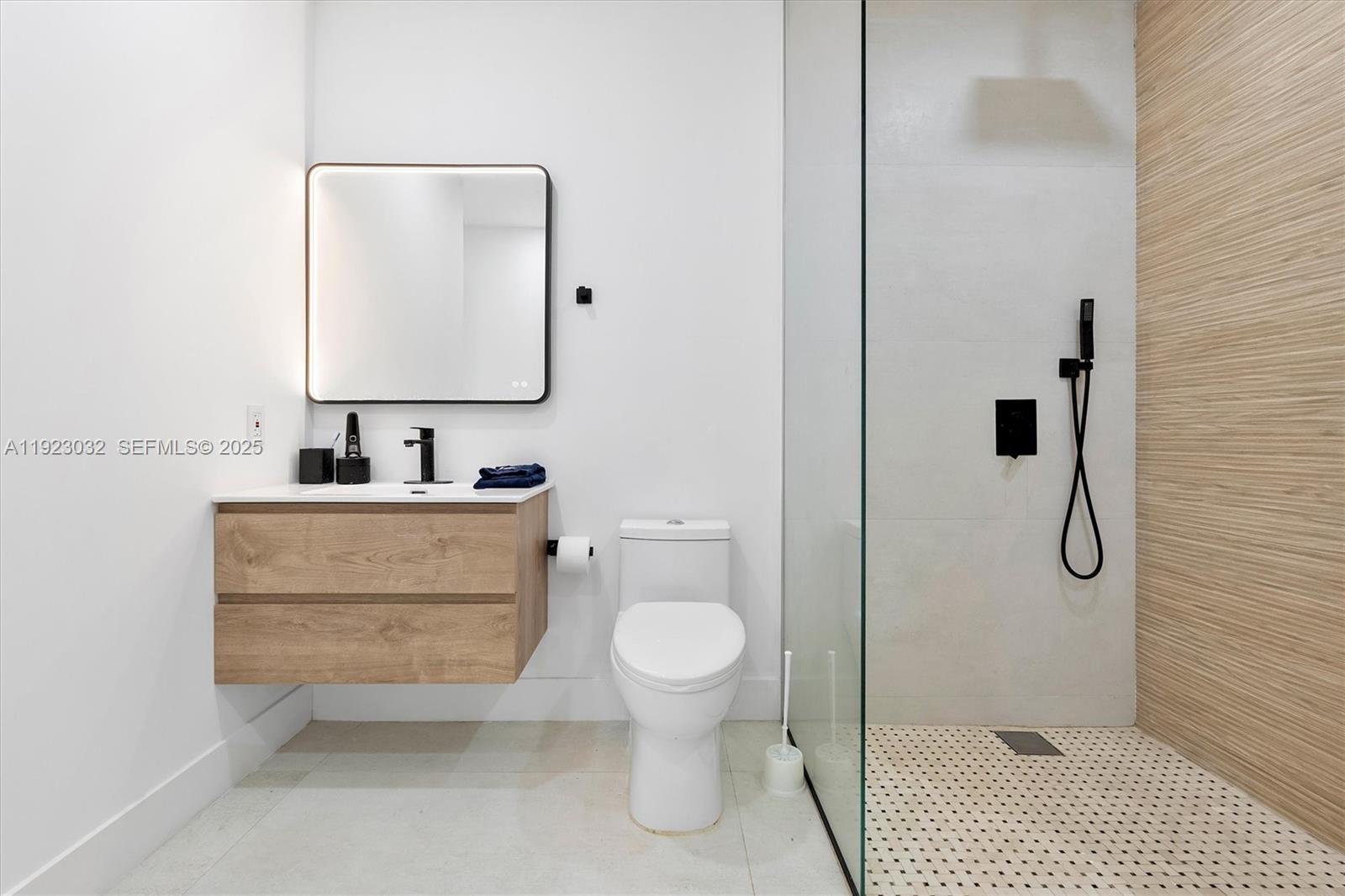 210 NE 107th Miami Shores, FL 33161