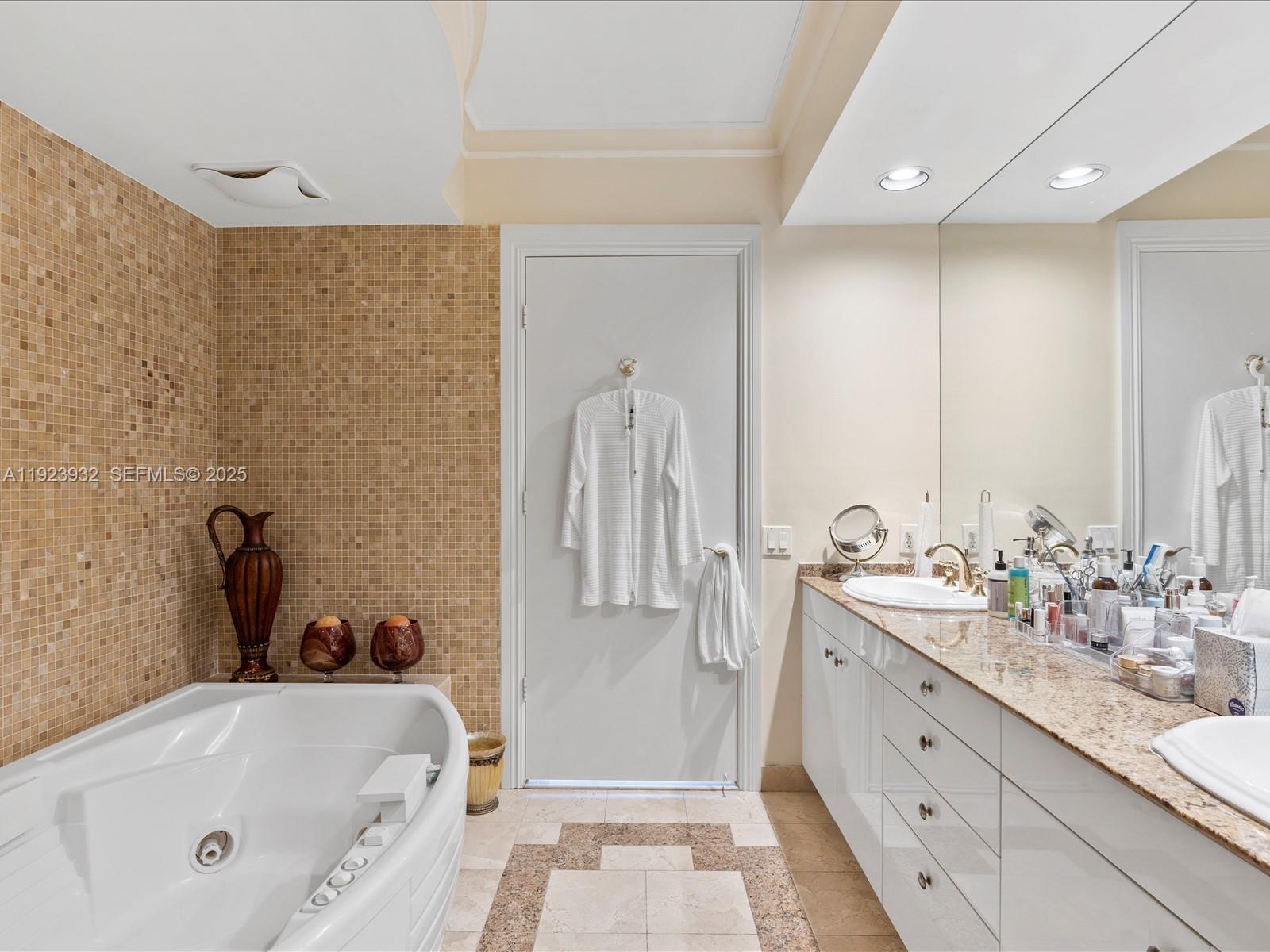 image Ocean Two Condo33