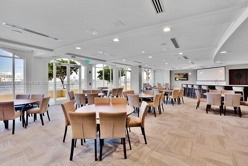 808 Brickell Key Dr #3304 Miami, FL 33131