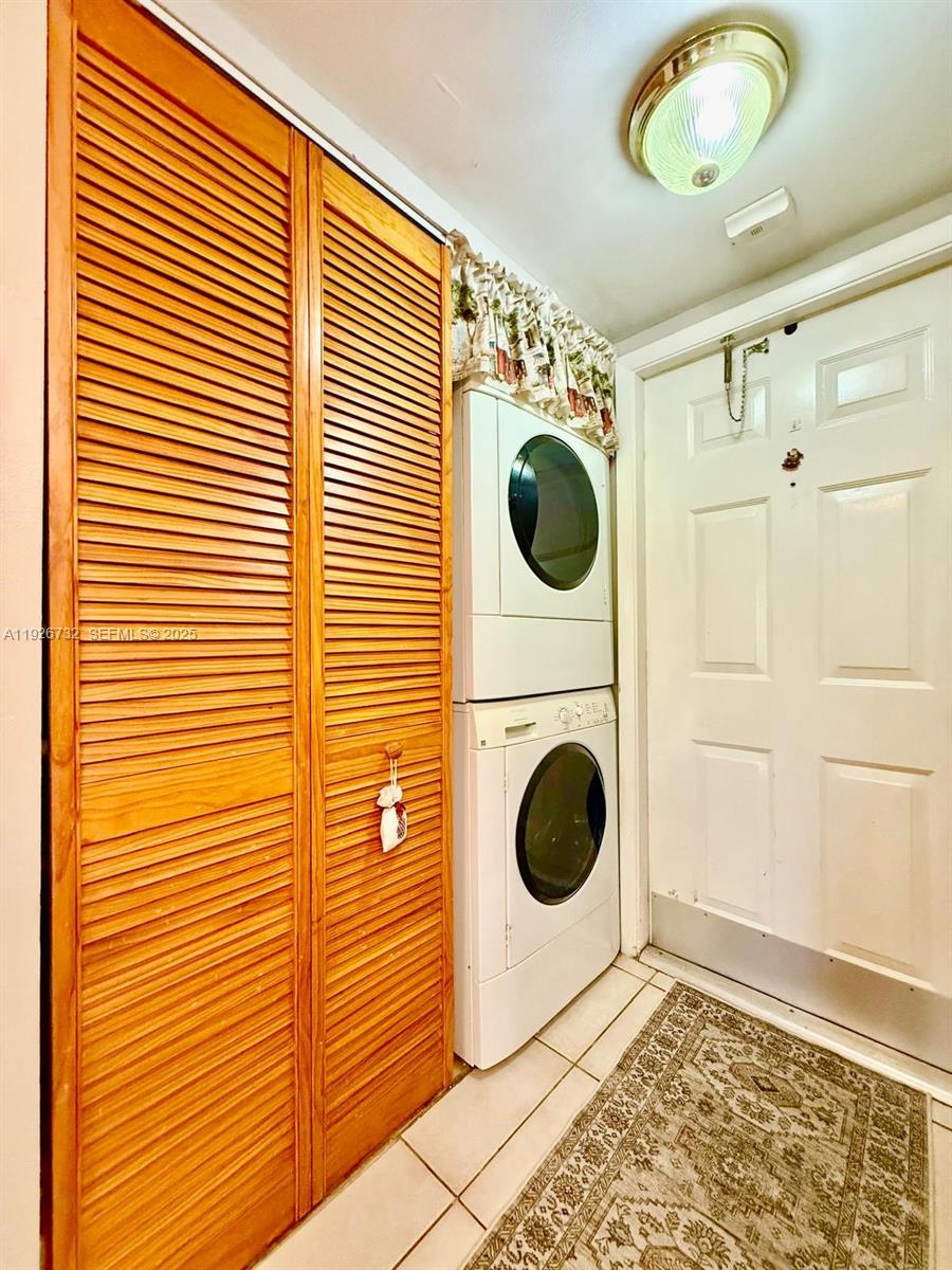 10616 NW 10th St #104 Pembroke Pines, FL 33026