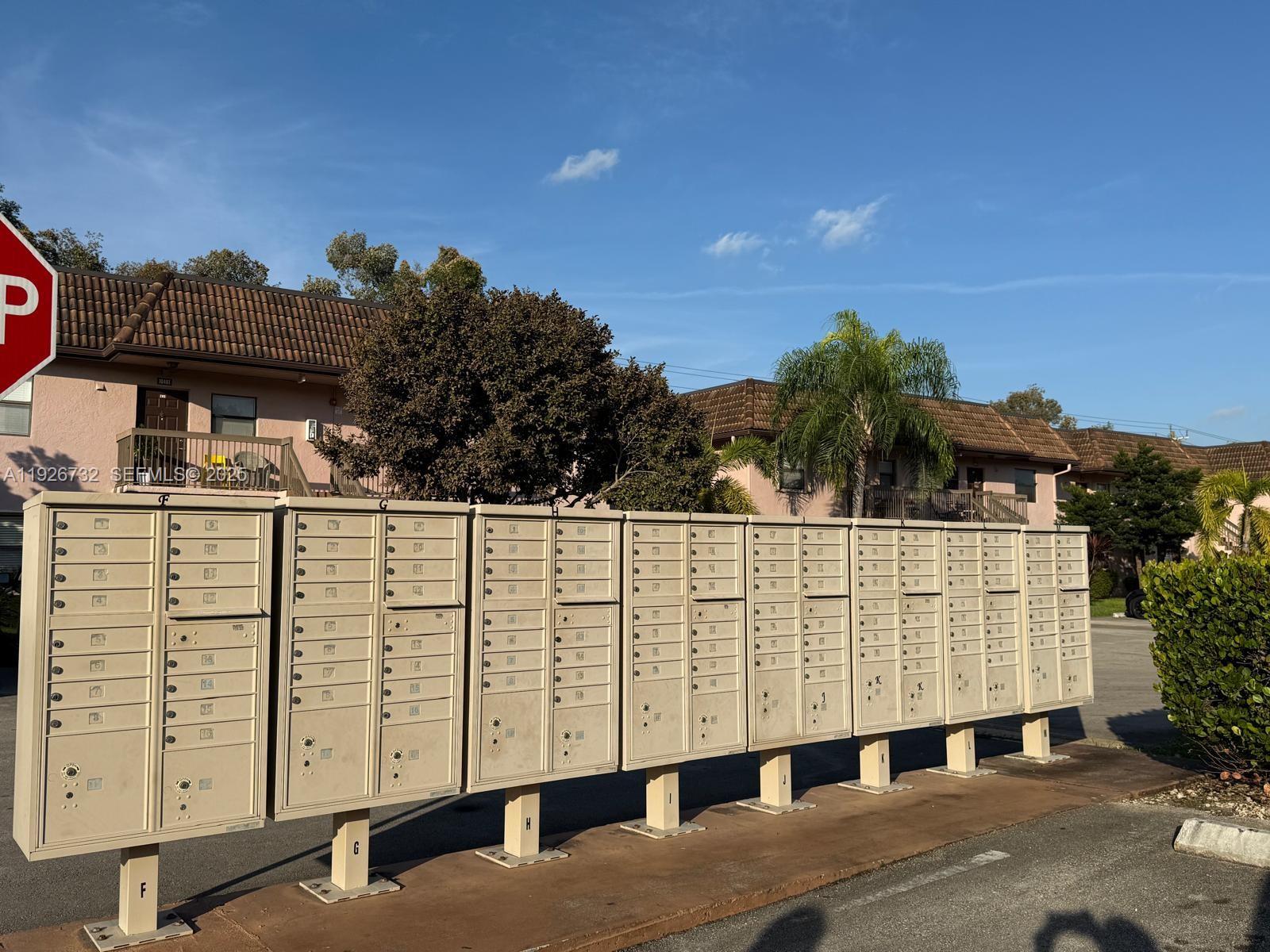 10616 NW 10th St #104 Pembroke Pines, FL 33026