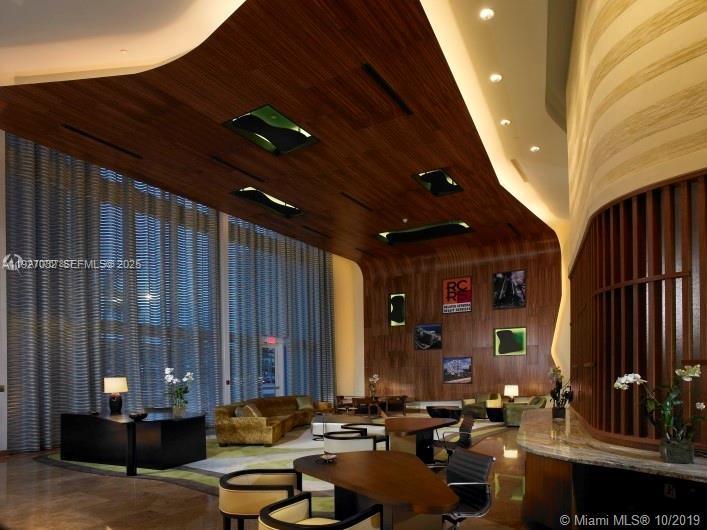 50 Biscayne Blvd #3807 Miami, FL 33132