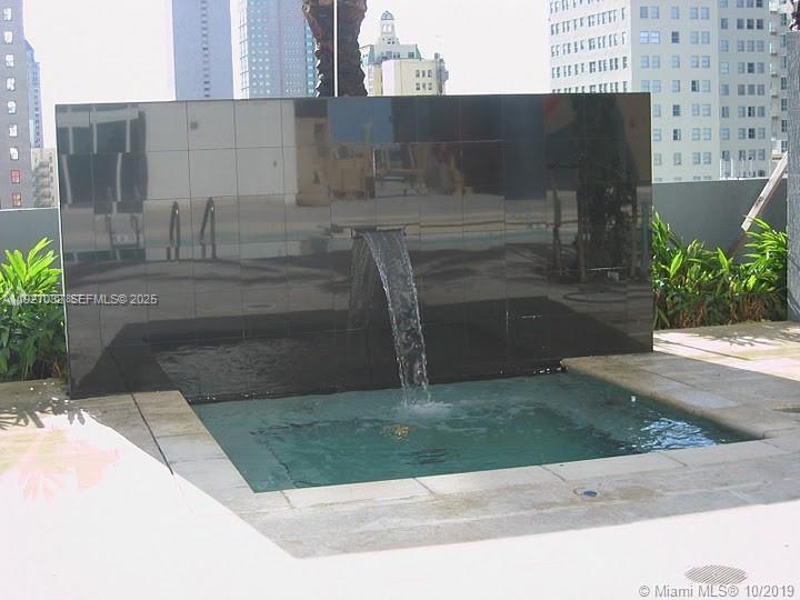 50 Biscayne Blvd #3807 Miami, FL 33132