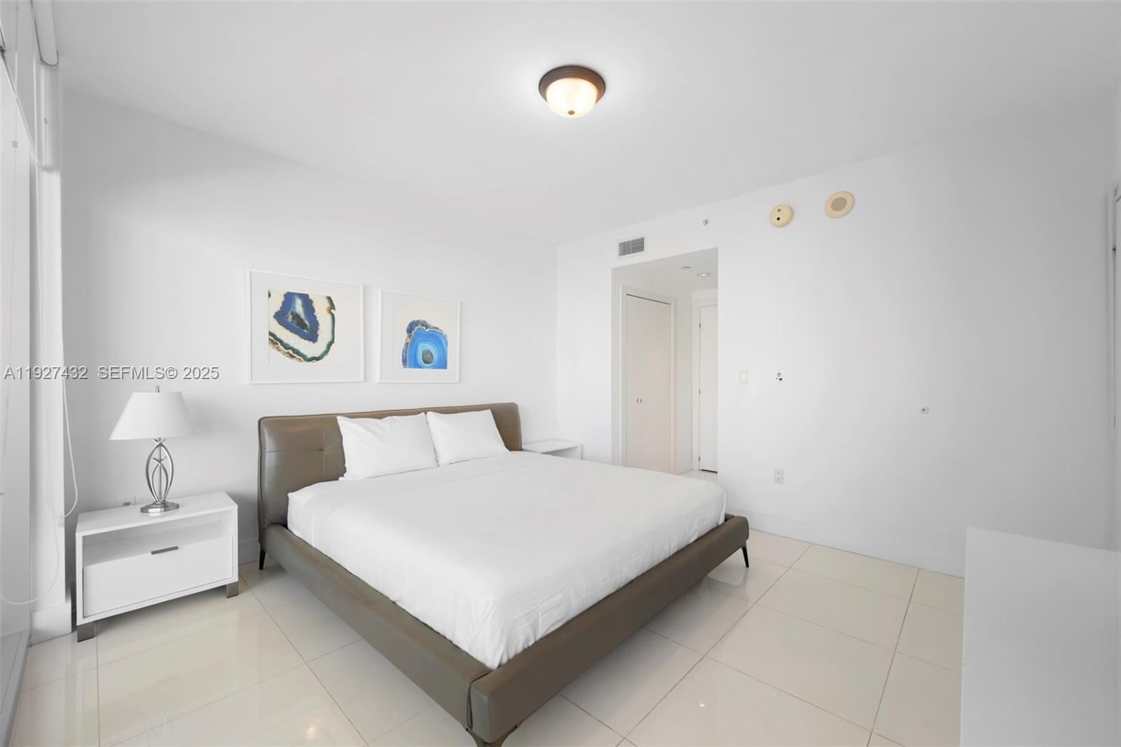 200 Biscayne Blvd Way #4311 Miami, FL 33131