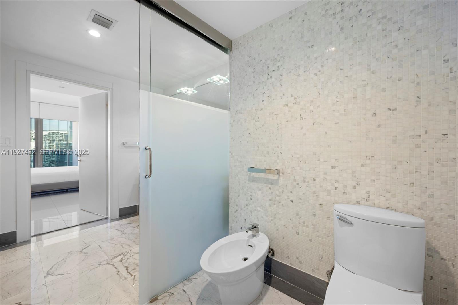 200 Biscayne Blvd Way #4311 Miami, FL 33131