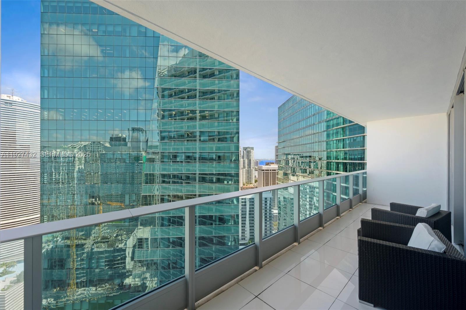 200 Biscayne Blvd Way #4311 Miami, FL 33131