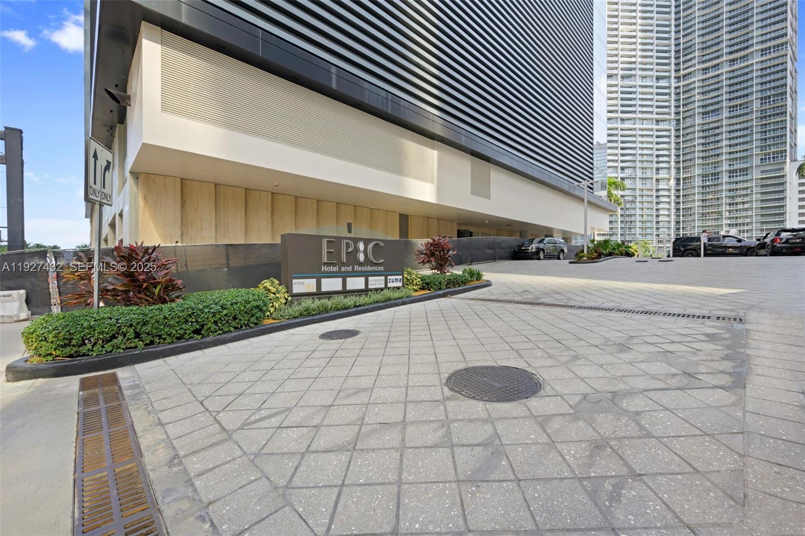 200 Biscayne Blvd Way #4311 Miami, FL 33131