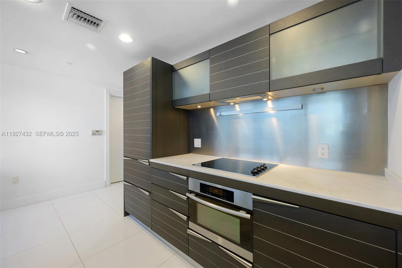 200 Biscayne Blvd Way #4311 Miami, FL 33131