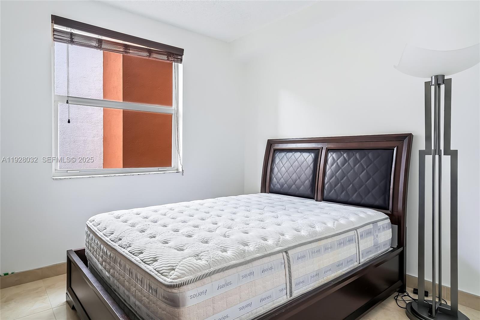 image Porto Bellagio Condo20