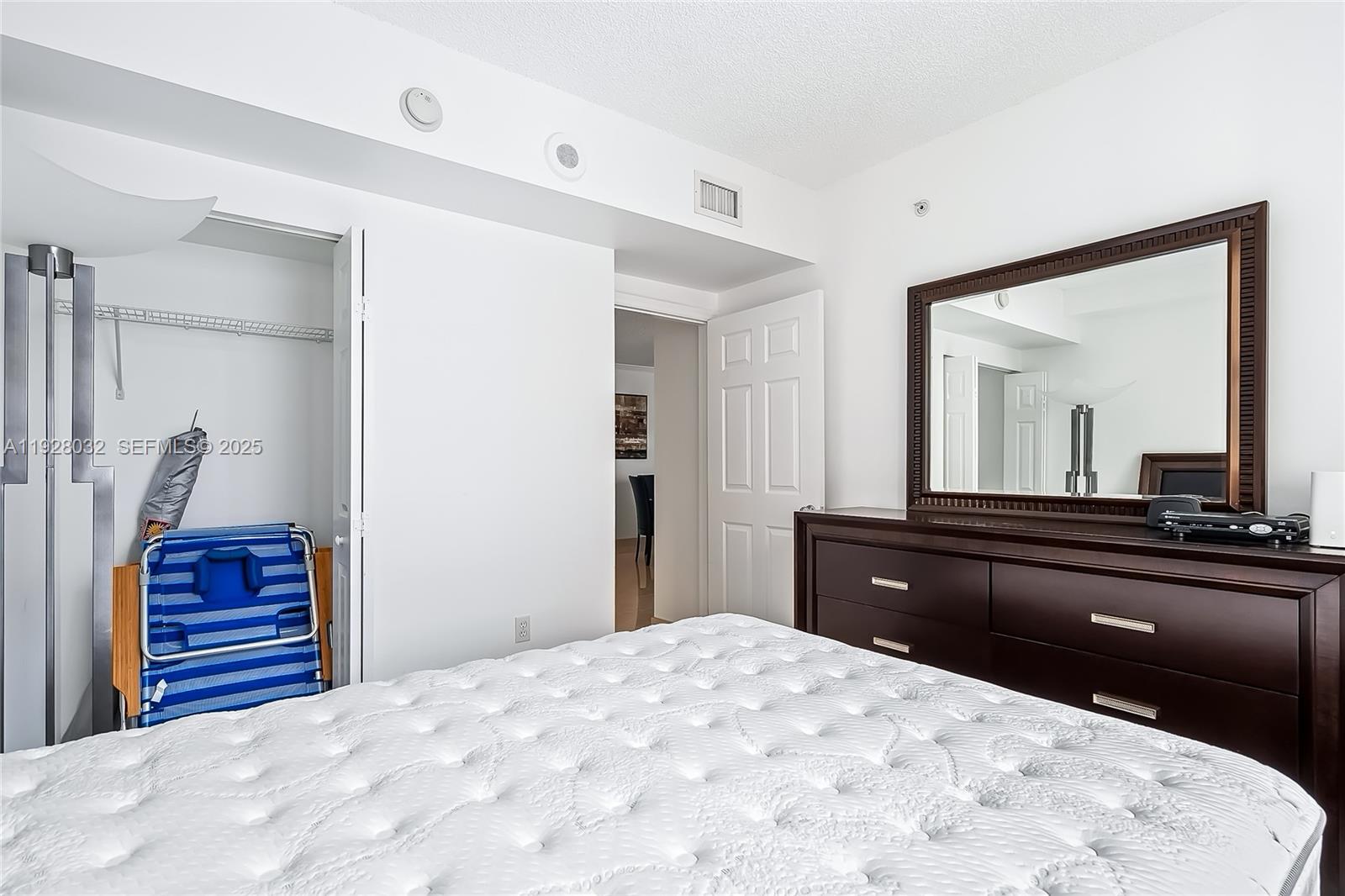 image Porto Bellagio Condo22