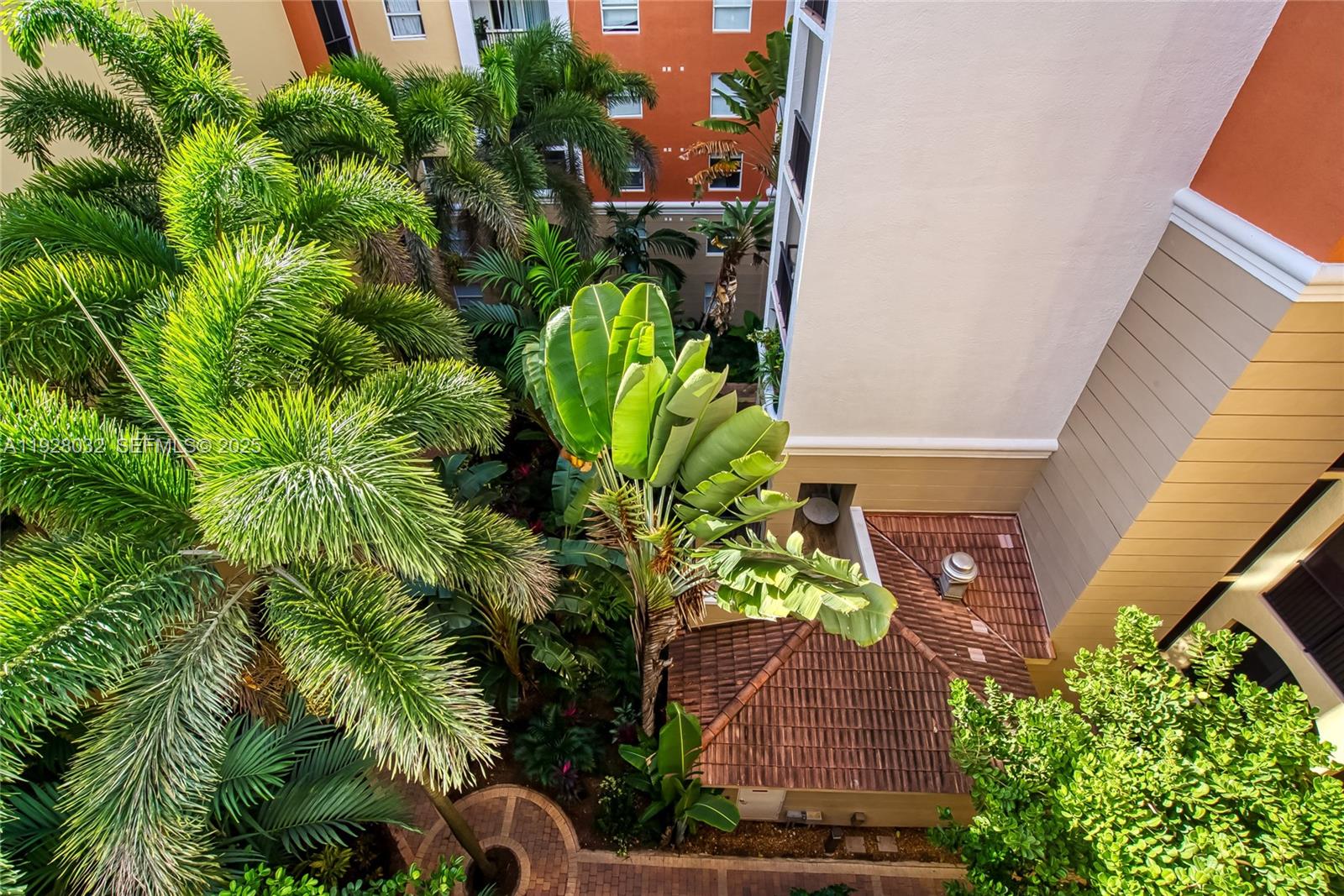 image Porto Bellagio Condo30