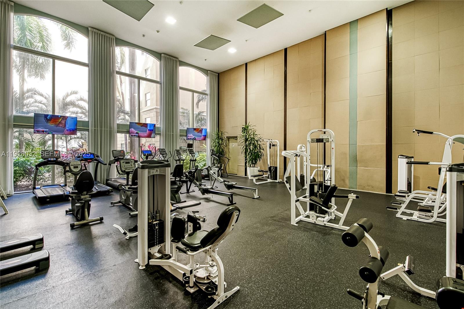 image Porto Bellagio Condo33