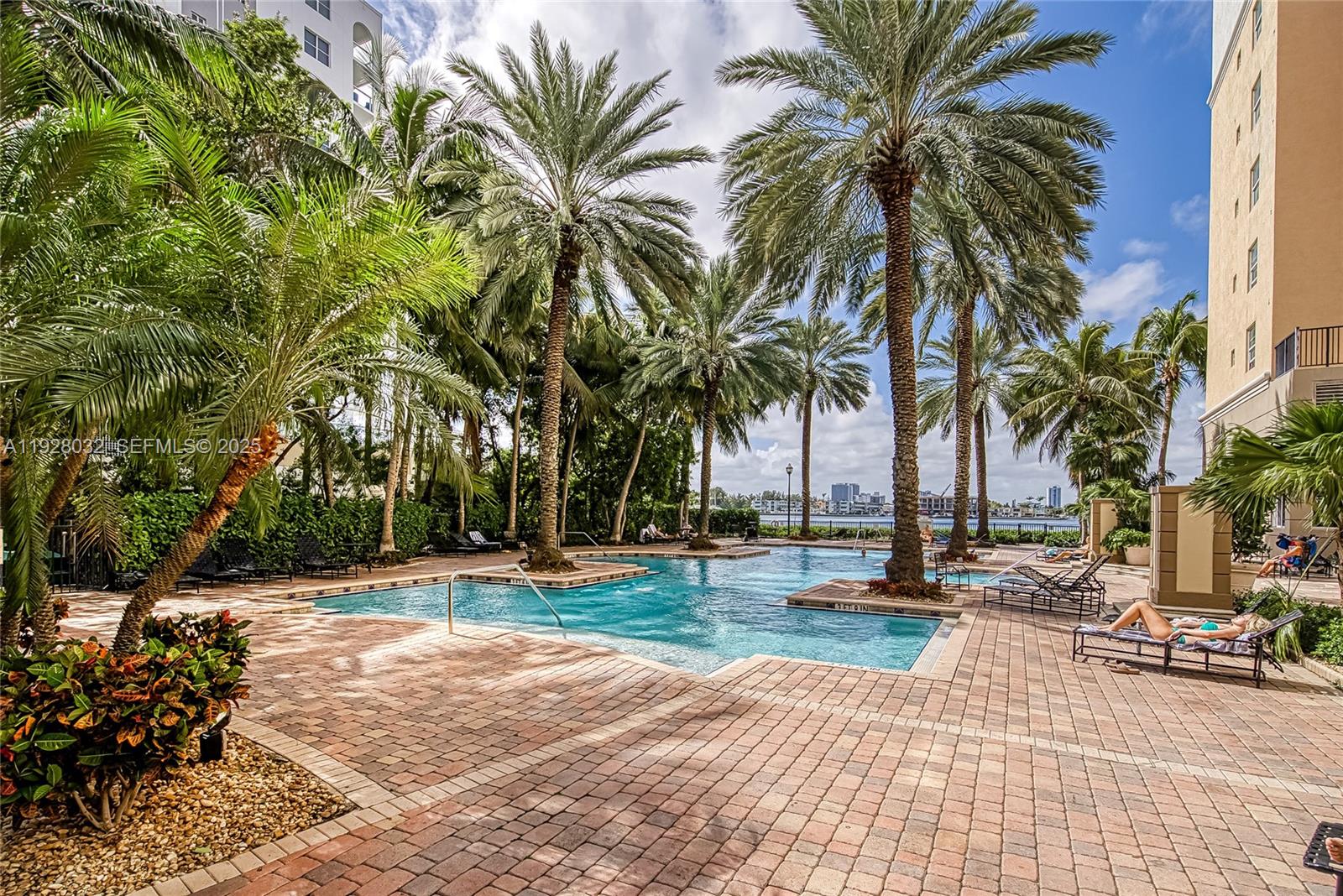 image Porto Bellagio Condo39