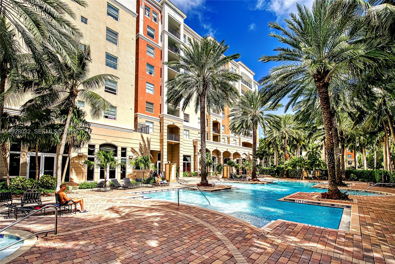 image Porto Bellagio Condo43