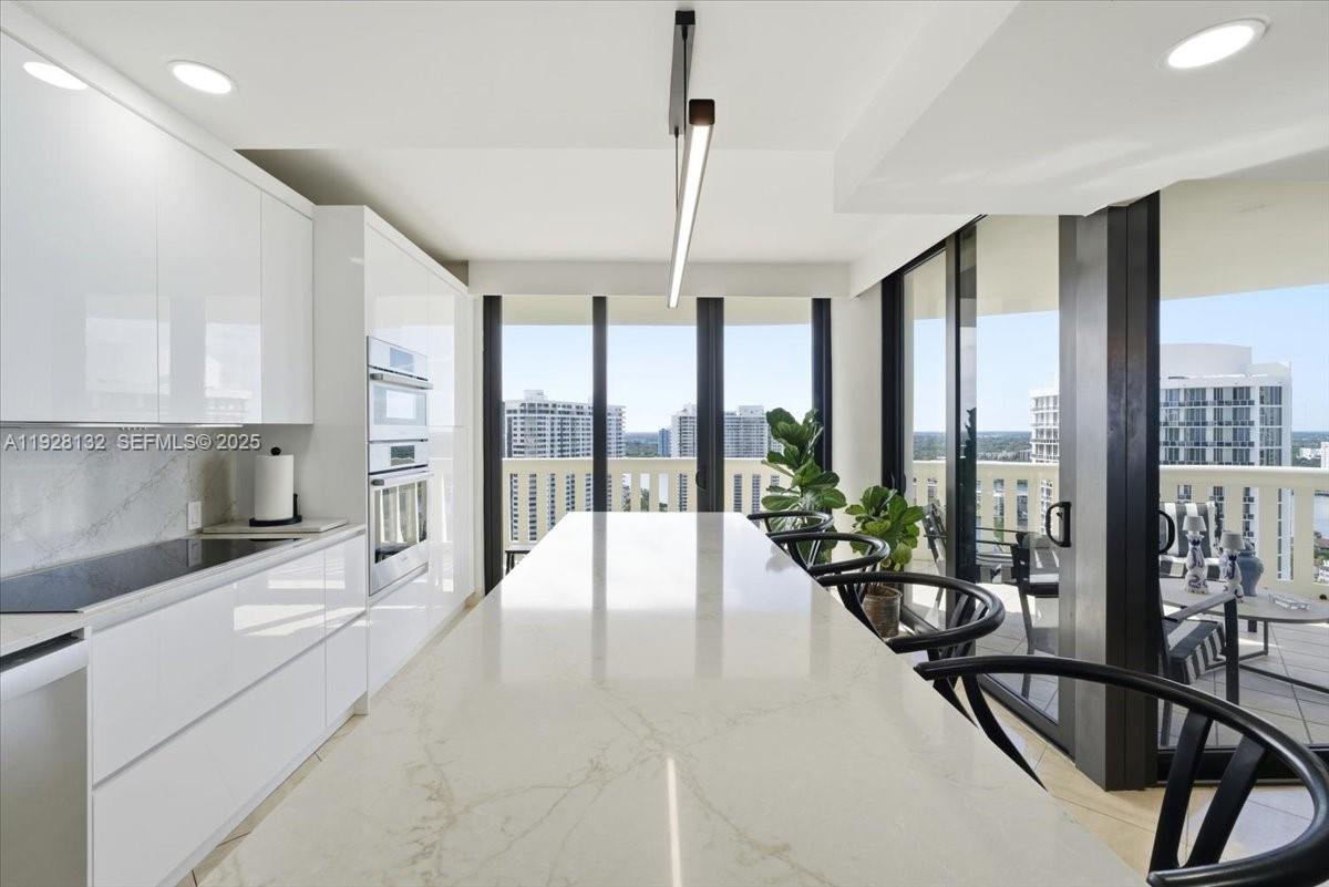 3000 Island Blvd #2802 Aventura, FL 33160