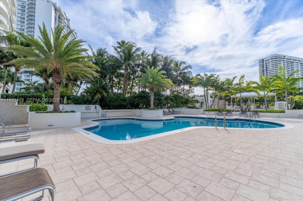 3000 Island Blvd #2802 Aventura, FL 33160