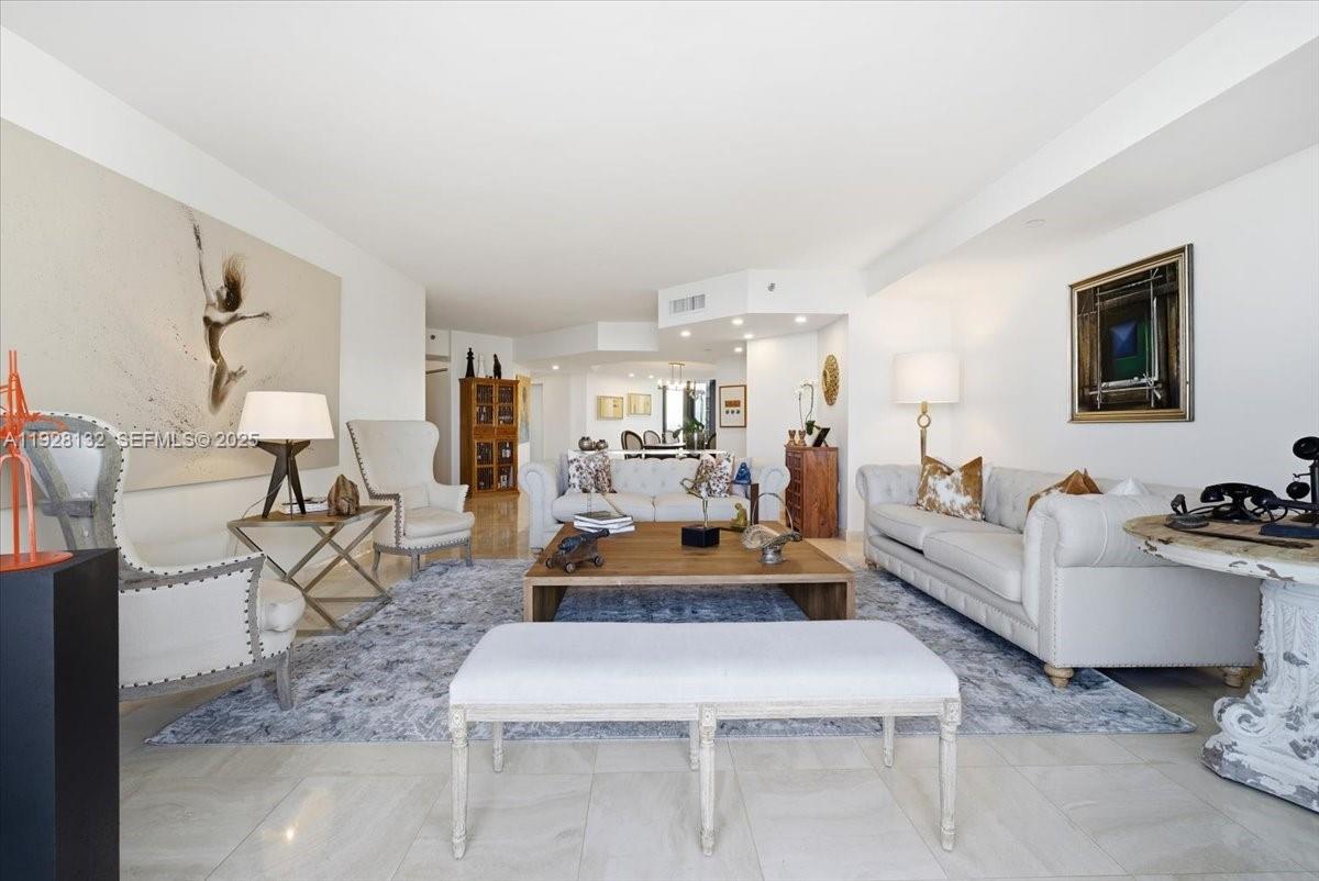 3000 Island Blvd #2802 Aventura, FL 33160