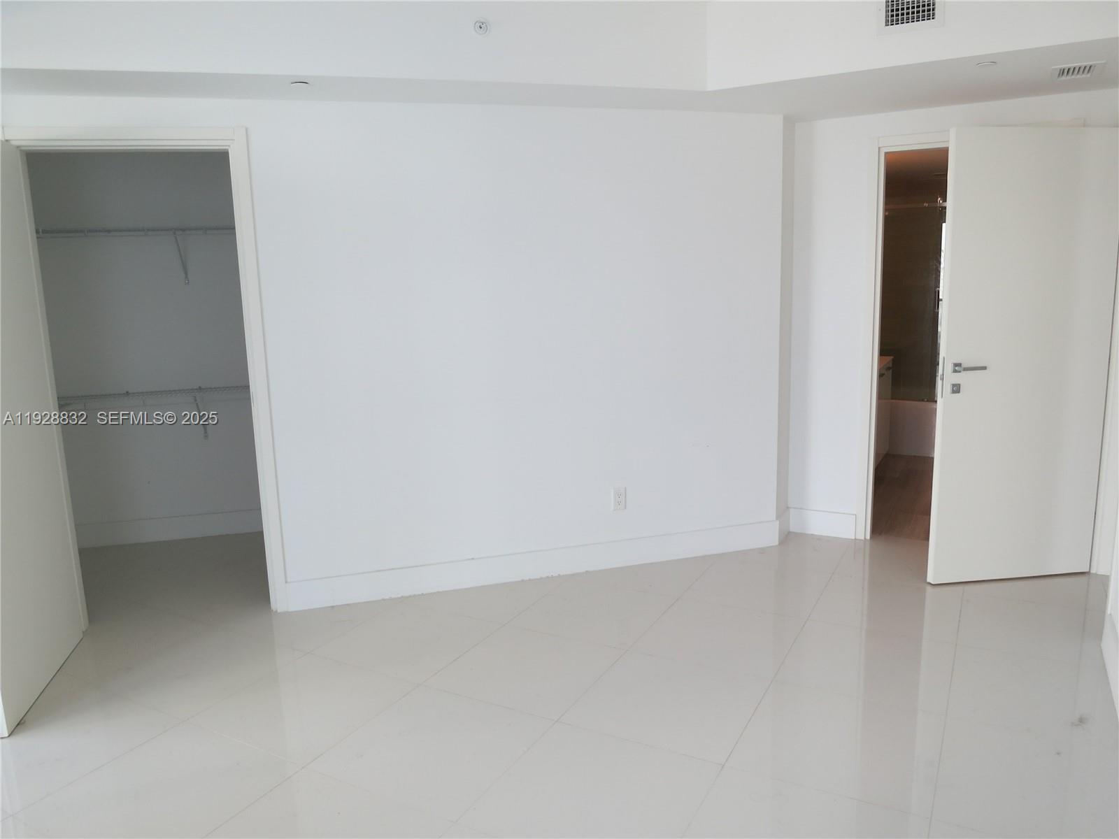 1300 Brickell Bay Dr #1110 Miami, FL 33131