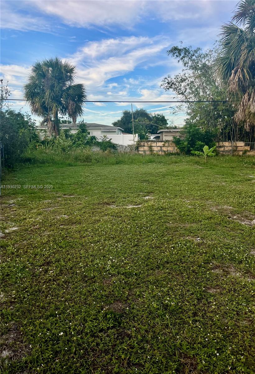 1643 NW 12th Ct Fort Lauderdale, FL 33311