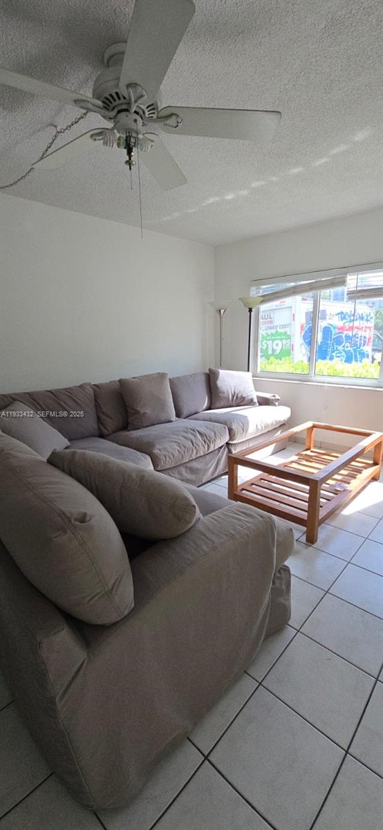 1001 SE 16th St #1 Fort Lauderdale, FL 33316