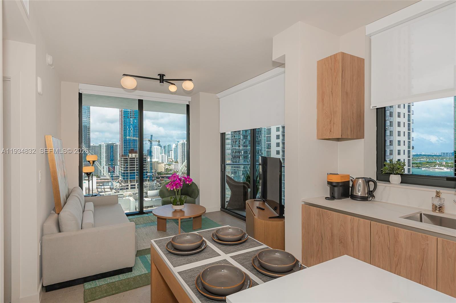 image The Crosby Miami Worldcenter15