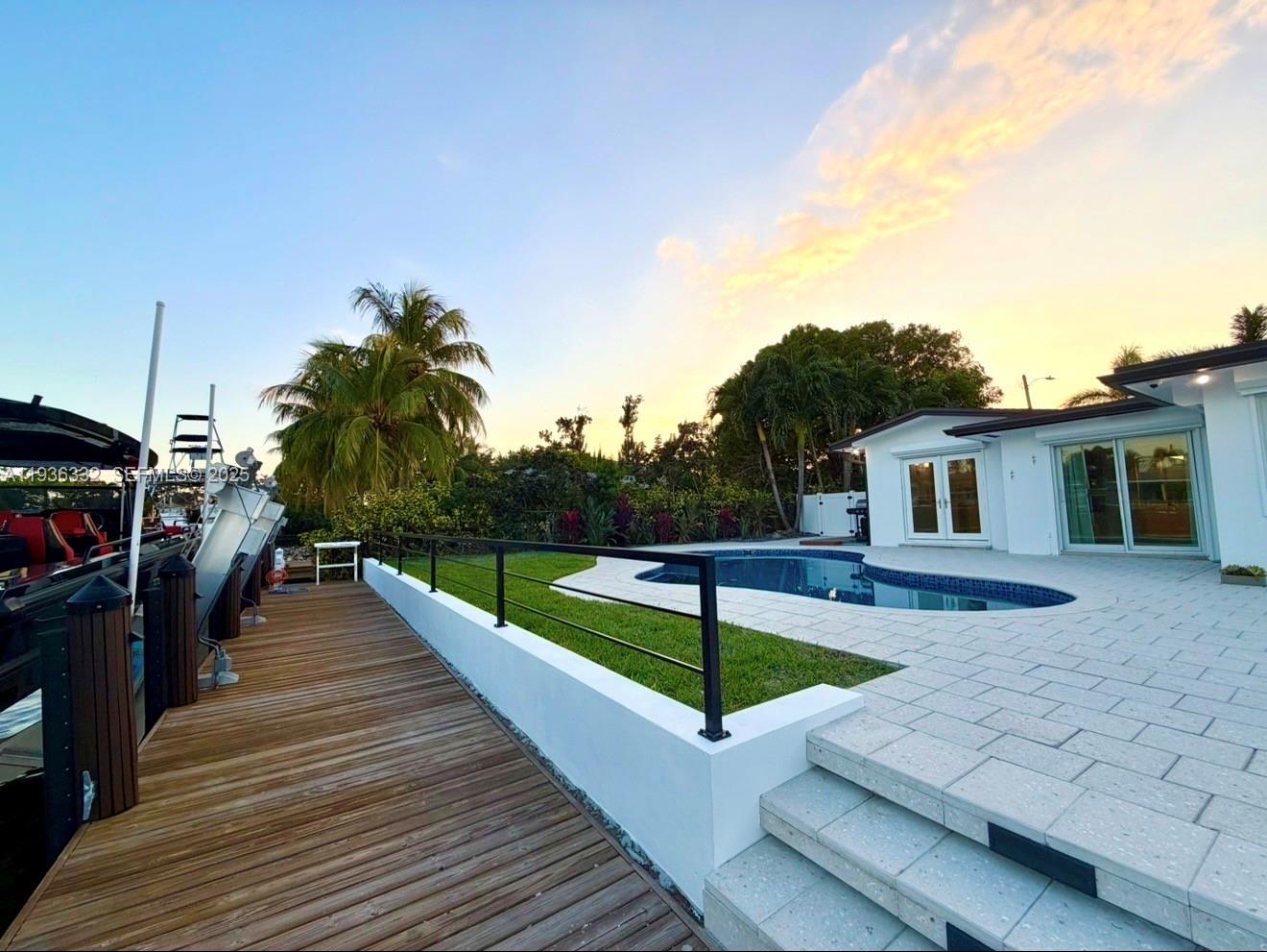 806 Argonaut Is #2 Dania Beach, FL 33004