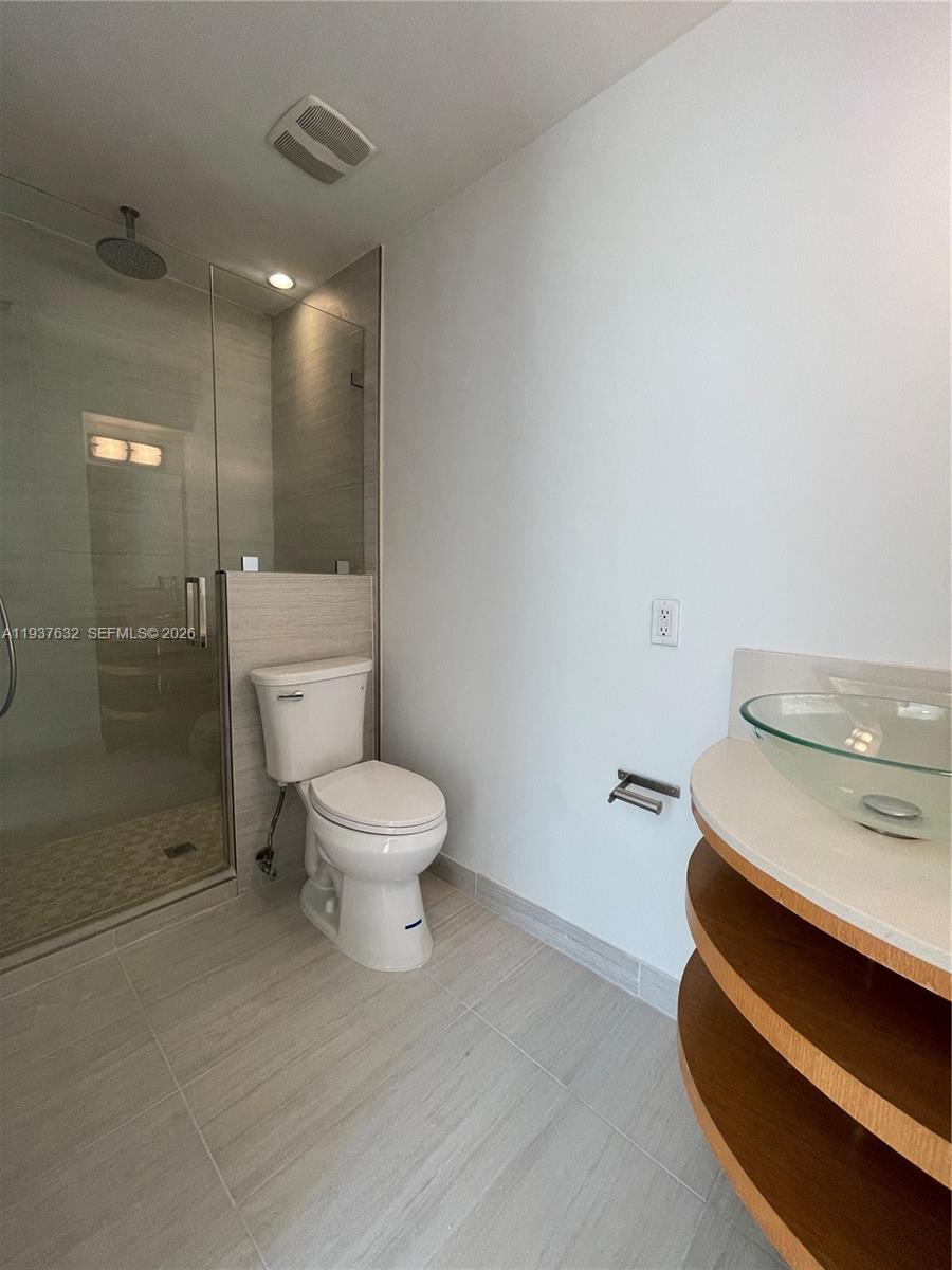 2021 Meridian Ave #12 Miami Beach, FL 33139