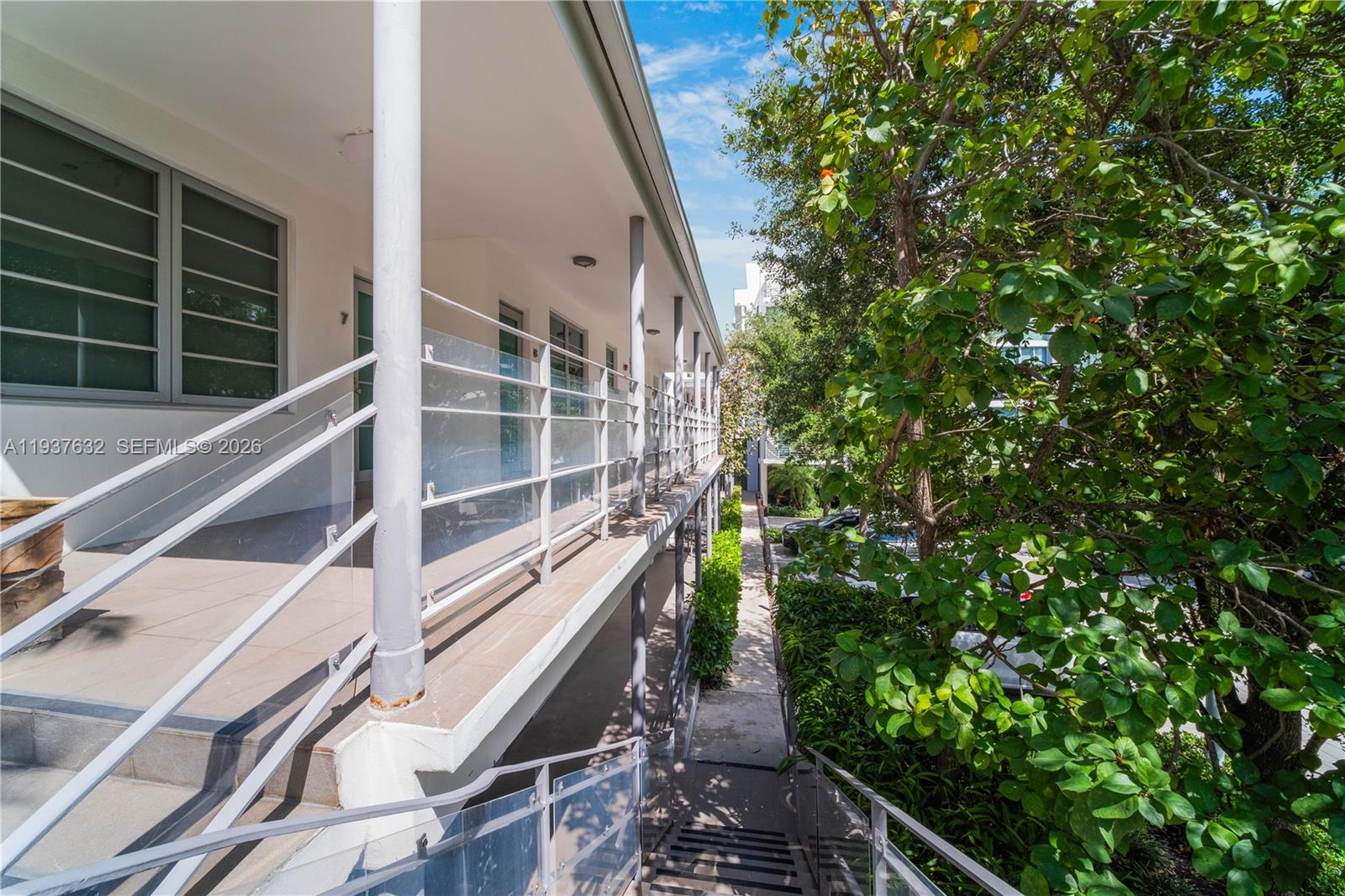 2021 Meridian Ave #12 Miami Beach, FL 33139