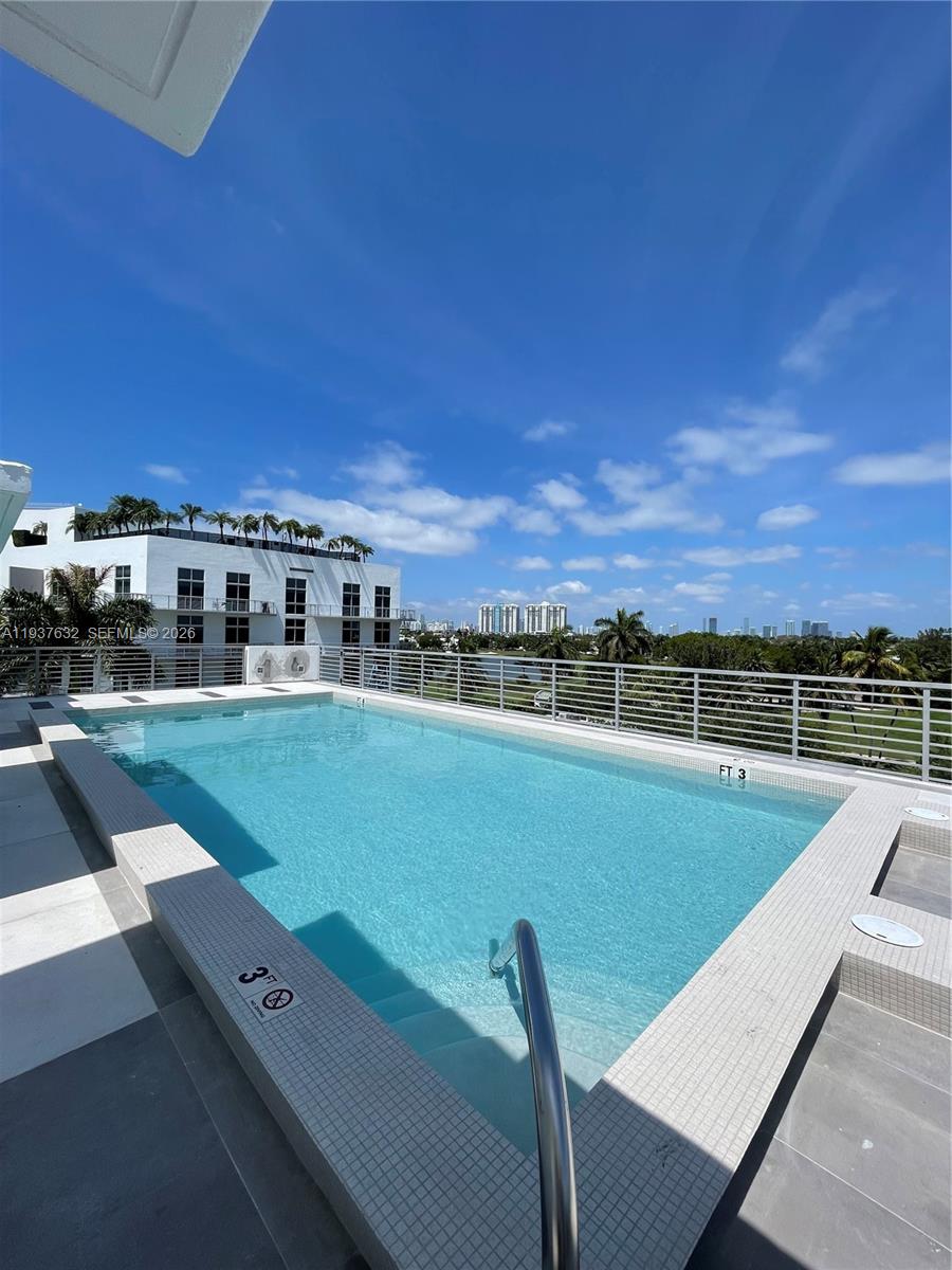 2021 Meridian Ave #12 Miami Beach, FL 33139